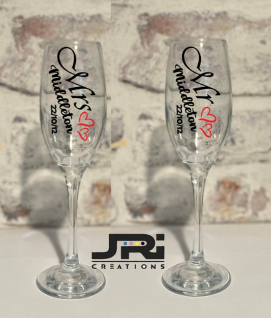 Vinyl Flute / Champagne Glass Mr & Mrs Style 2
